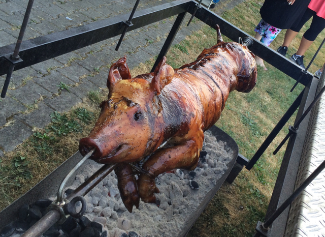 2015-Badminton-Spanferkel-3